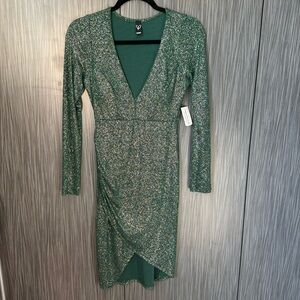Windsor Green Glitter Fitted Cocktail Dress